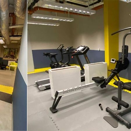 Art Marina Nad Rzeka Z Bezplatnym Parkingiem Apartment Вроцлав Екстериор снимка