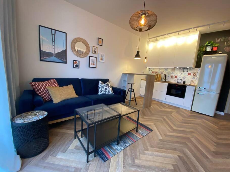 Art Marina Nad Rzeka Z Bezplatnym Parkingiem Apartment Вроцлав Екстериор снимка